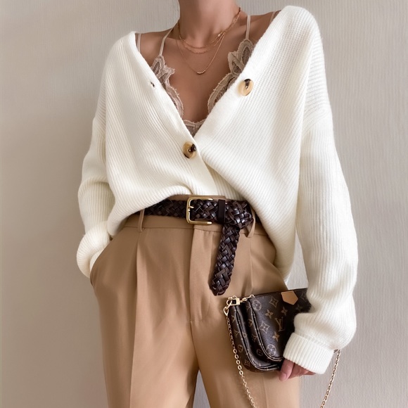 Meet your Posher, Nadia - Picture 2 of 7